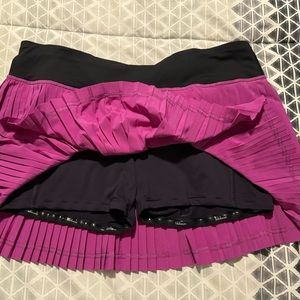Lululemon Athletica Play off the Pleats tennis/pickleball/hiking skirt/skort